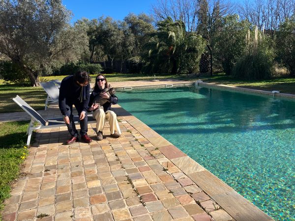 La maison de Josiane blottie dans un vignoble proche du vieux village de Saint tropez et plage pampe