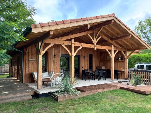 maison en bois dans la nature
