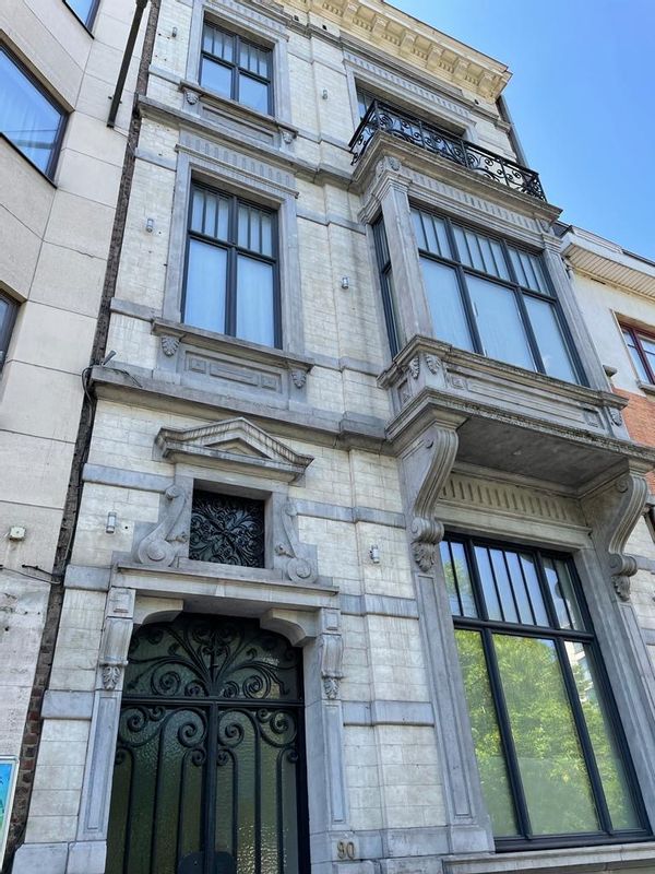 La Maison Plasky Une maison bruxelloise vivante, chaleureuse et pleine de couleurs