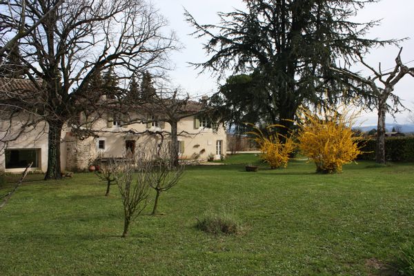 Gîte et piscine en Drôme provençale, proche Montélimar.