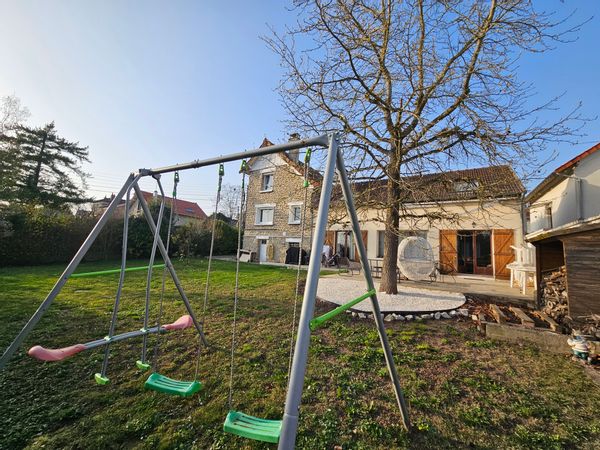 Maison familiale avec jardin aux portes de Paris – proche Disney et bords de Marne