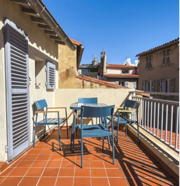 Appartement avec terrasse au coeur du Panier (quartier historique)