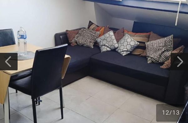 L'appartement F3 est a 6 mn à pied du stade de France , et a 6 mn du métro direct Champs-Elysées