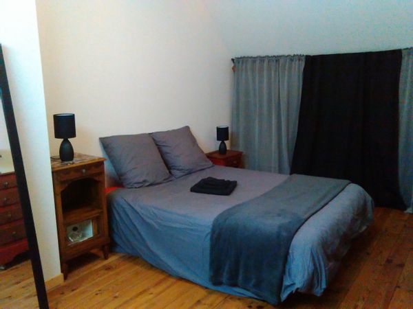 Chambre 4 couchages  dans maison avec jardin, 10 minutes à pied du centre-ville