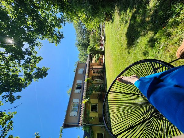 Maison familiale avec piscine au calme, entre Toulouse et Albi. Proche village et forêt.