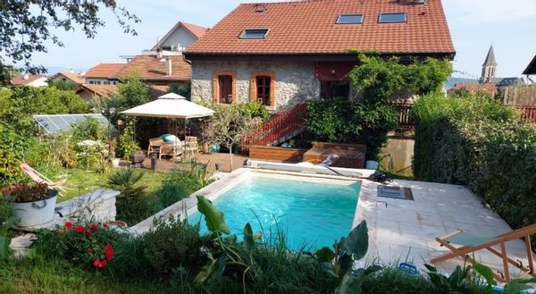 Maison de campagne, jardin de charme.
