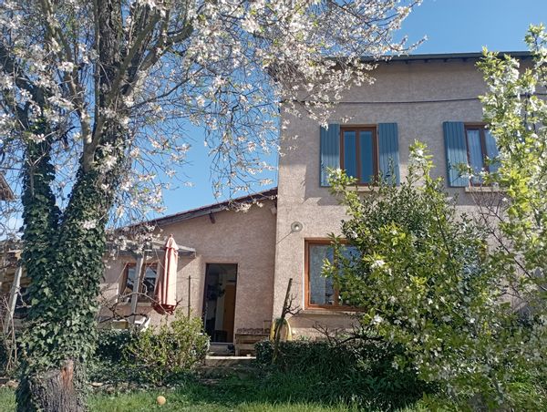 Maison d'Anaïs et Matthieu dans les Monts du Lyonnais