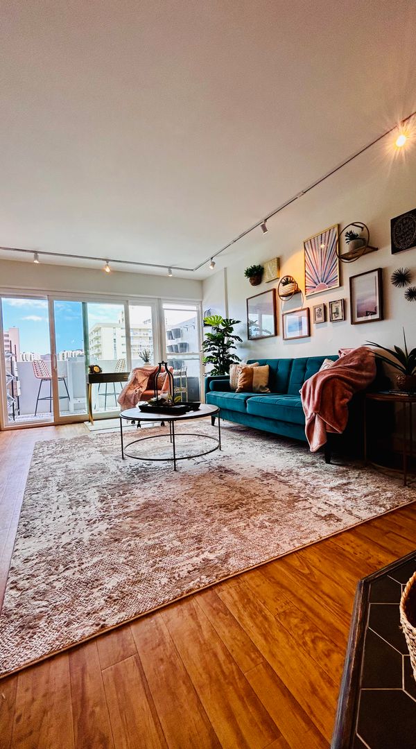 Jess’ Waikiki Retreat