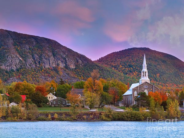 Près de Montréal, Vieux Beloeil, restos et rivière. Near Montreal, Beloeil, River & Restaurants
