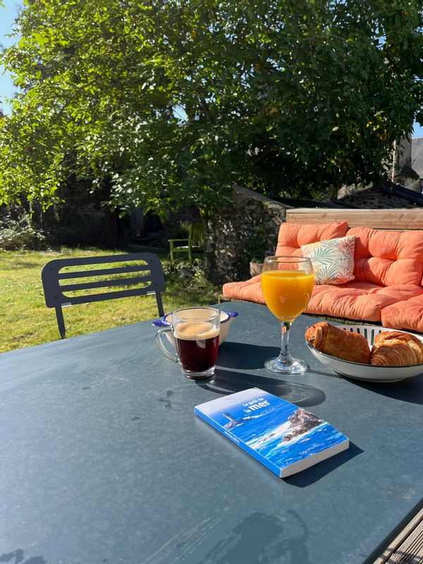 Appartement de 2 chambres avec un jardin au cœur d’une petite ville bretonne