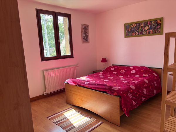 Chambre chez l'habitant proche des transports en commun et du circuit