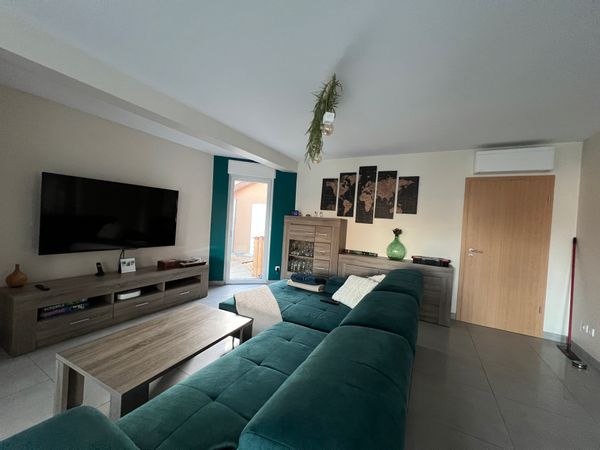 Maison 4 chambres et extérieur, à proximité immédiate des toutes commodités
