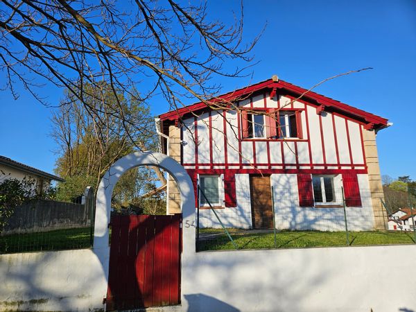 Maison entre océan et montagne, à quelques pas de l'Espagne