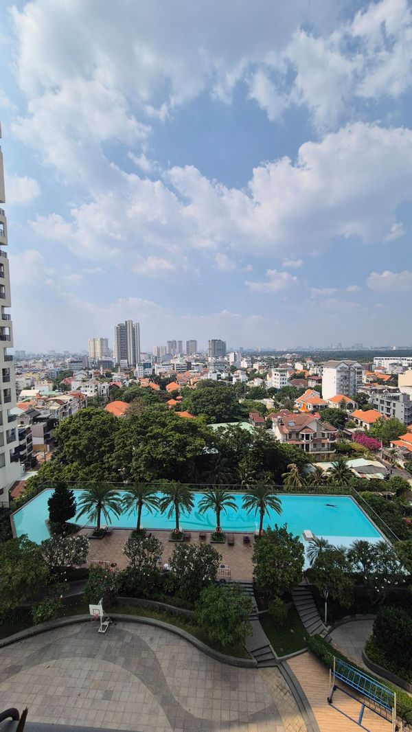 Appartement familiale, suite parentale + chambre enfant & SDB à 100m du métro, coeur de Thao Dien