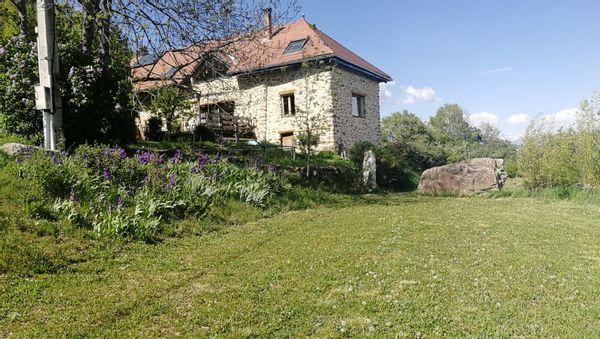 Maison paisible au pied de Céüzette