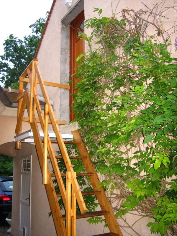 studio apartment in Bessancourt, near of Paris and just at the outskirts of the Montmorency forest
