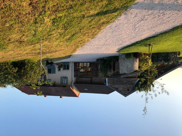 Maison à la campagne, à 2 km d’un village dynamique, vue dégagée, toutes expositions