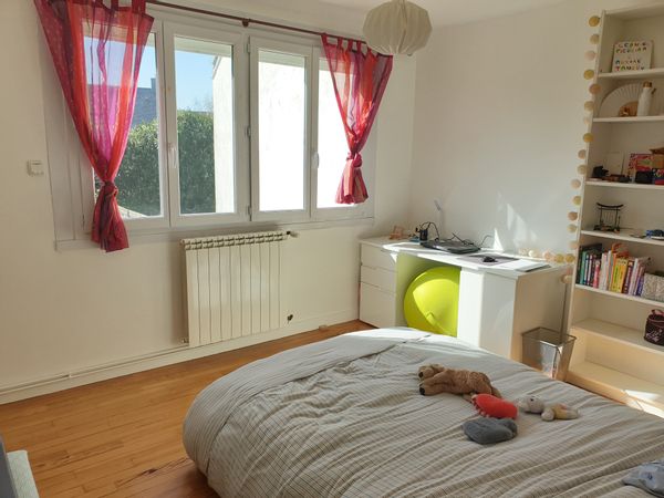 1 chambre dans la maison du bonheur :)