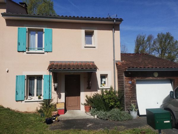 Maison pour 4-5 personnes dans petite ville du Périgord Vert, Ribérac