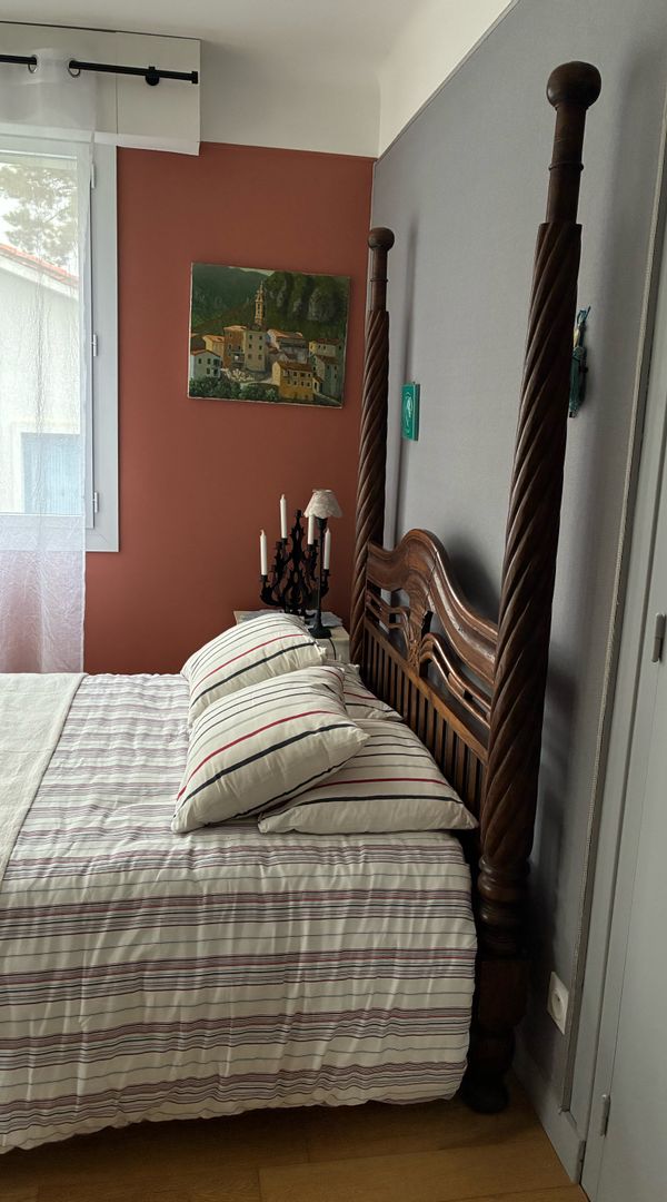 chambre privée dans maison de famille