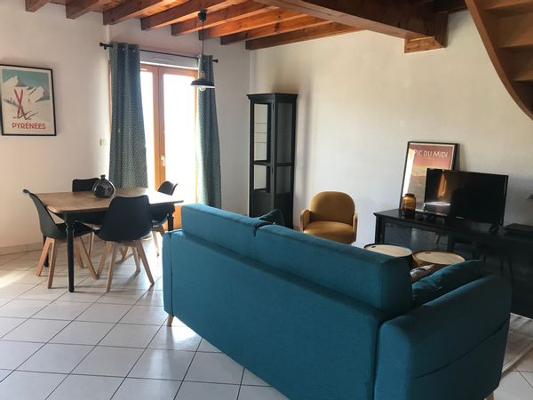La maison de Marie Noelle, est un cosy duplex avec une belle vue montagne.