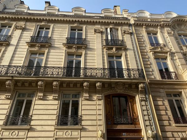 Bel Appartement très calme et bien situé dans un quartier prestigieux