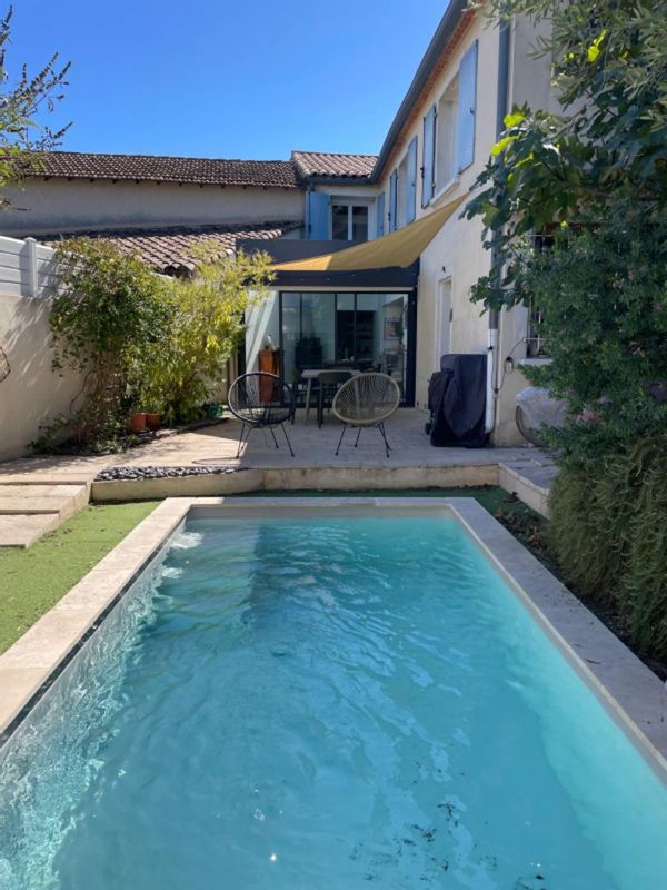 Maison de village avec piscine