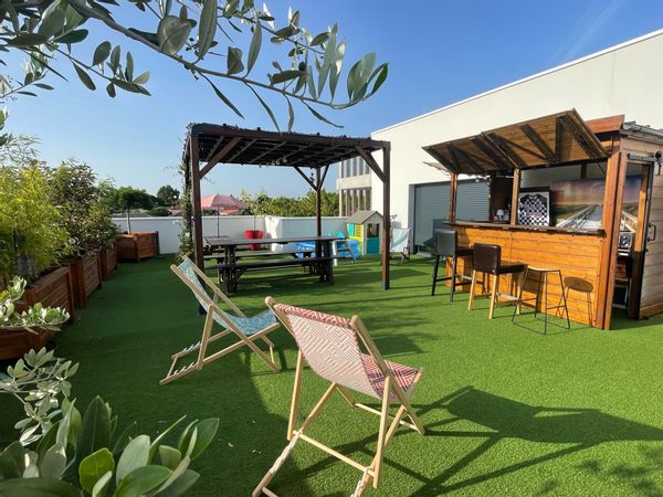 Grand appartement avec terrasse en rooftop Bordeaux.