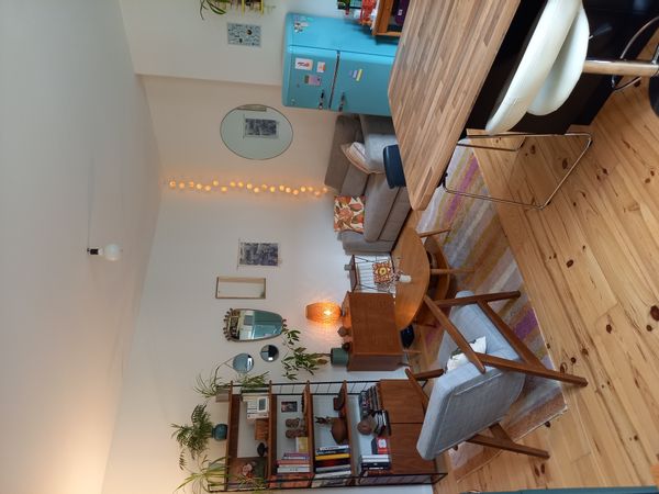 "Petit appartement de charme au coeur des Marolles à Bruxelles."