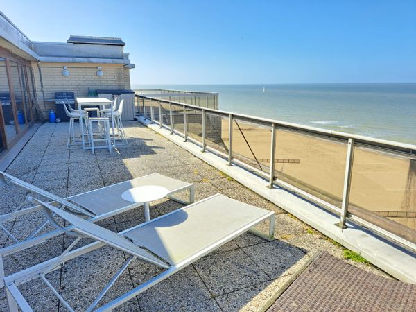 Penthouse à la vue imprenable en bord de mer !