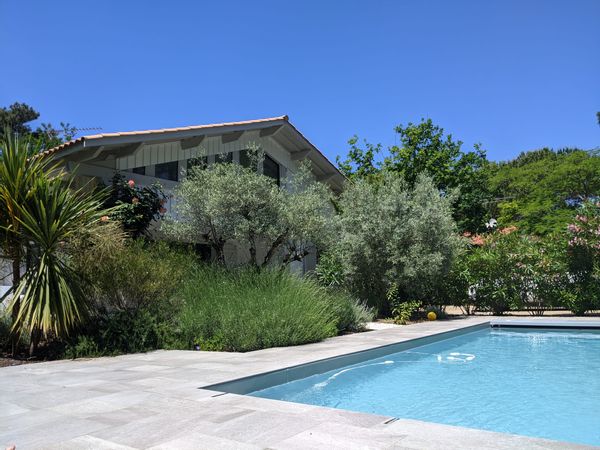 Belle Maison avec piscine à proximité de la plage sur la presqu'ile de Lege Cap Ferret (Claouey)