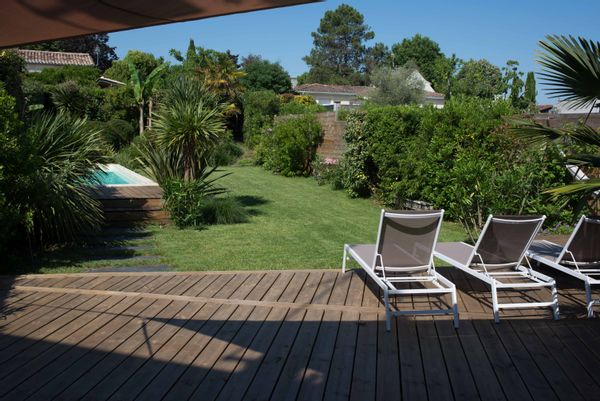 Maison en Pierre. Piscine. 7 km de St Emilion