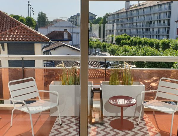 Centre ville. 5 min de la plage. Bel appartement avec 2 chambres.