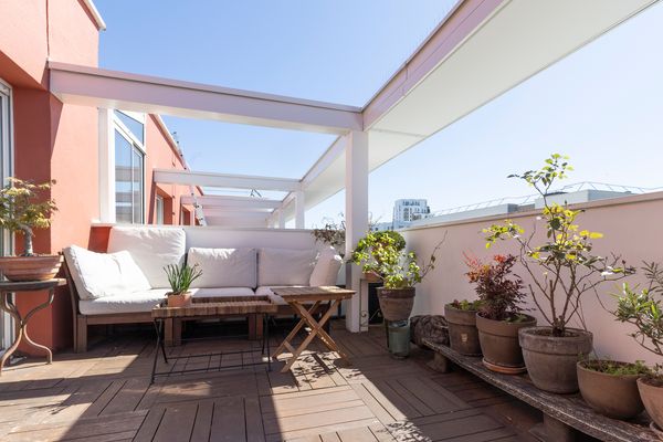 Appartement-loft avec grande terrasse, à 1 minute du métro