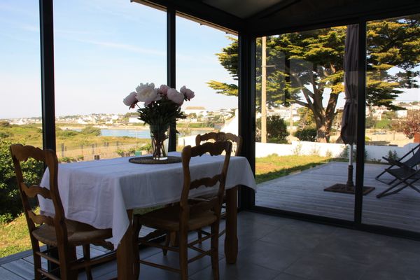 FINISTERE SUD, Baie d’AUDIERNE, Maison bord de mer