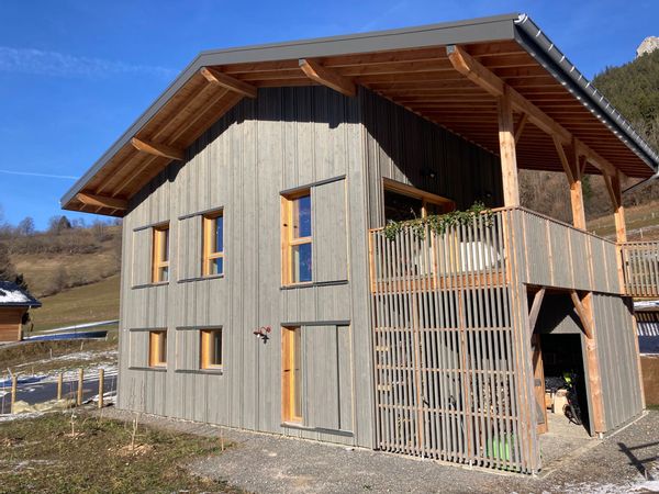 Maison écologique à la montagne