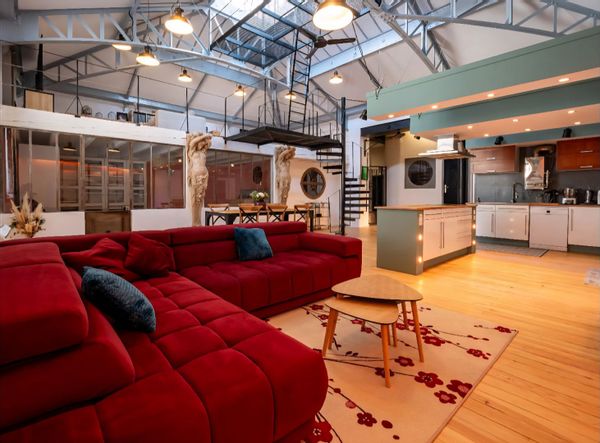 Loft Eiffel atypique au cœur de ville