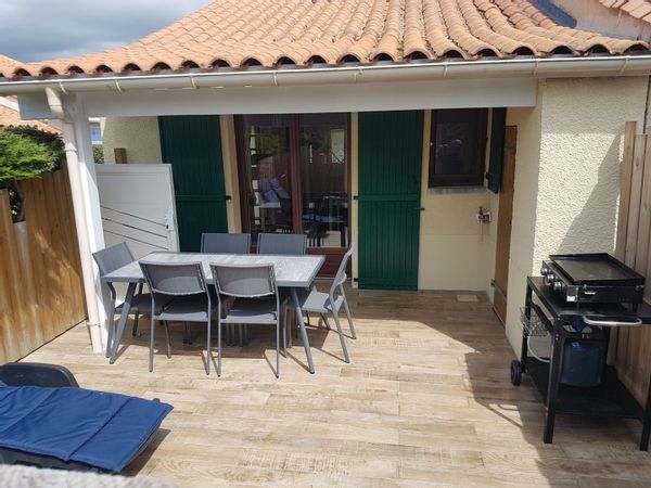 Maisonnette 6 personnes, piscine collective et tennis, proche plage et centre village à La Palmyre