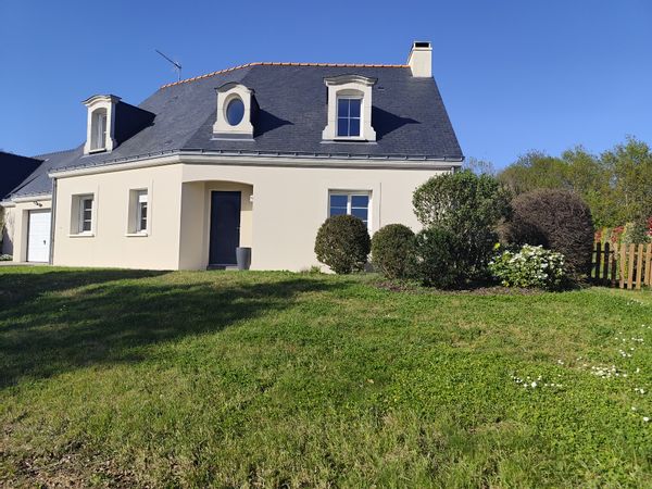 Maison familiale à Soucelles - nature et calme