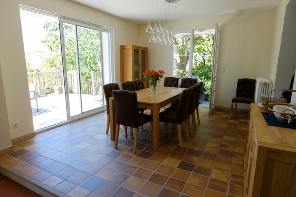 Maison de village, alliant le charme de l'authentique provençal au confort de la modernité.