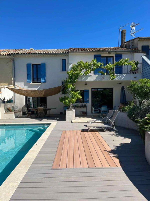 Maison de village entièrement rénovée au coeur de la Provence.