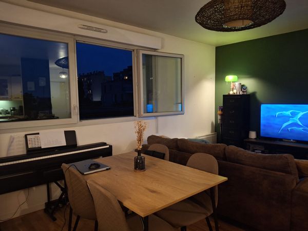 Appartement cosy sur la ligne 7 du métro parisien !