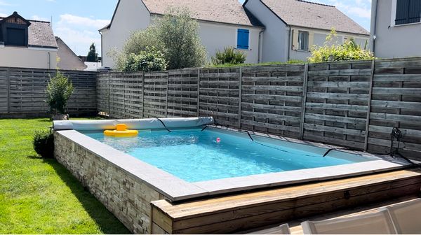 Maison familiale avec piscine en Touraine