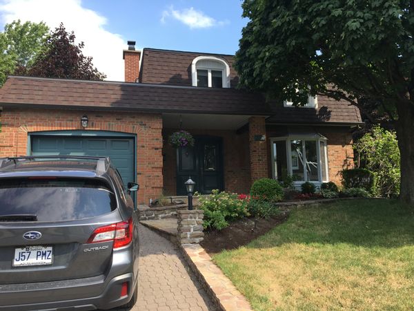 Maison 4 chambre piscine creusée près de Montréal