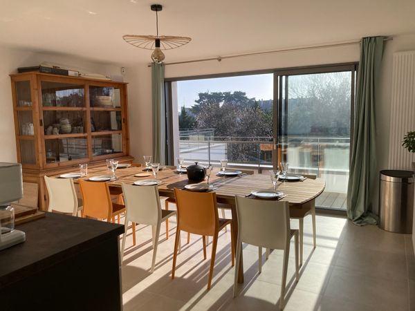 La maison de Sophie et Charles, port de La Trinité Sur Mer dans le Morbihan .