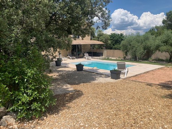 Maison climatisée en Provence avec piscine chauffée