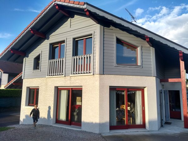 Maison familiale (4 chambres) au bord du Lac Leman.