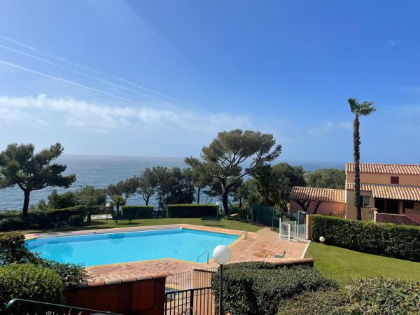 Appartement T2 à Saint-Mandrier, vue mer, côte d'Azur