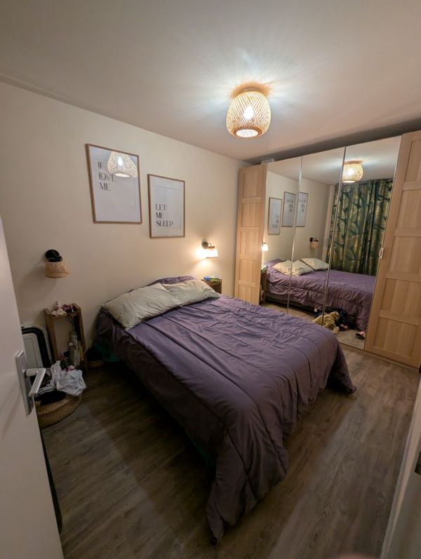 Appartement 1 chambre en plein cœur du centre ville d'Orléans avec parking & balcon.