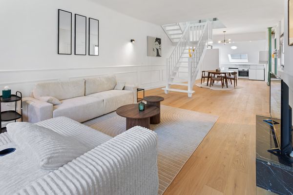 Duplex 2 chambres CENTRE VILLE mais rue calme! :)